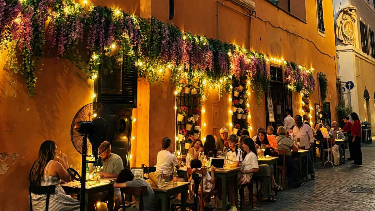 Dove Mangiare a Napoli: Un Viaggio nella Tradizione Gastronomica Partenopea